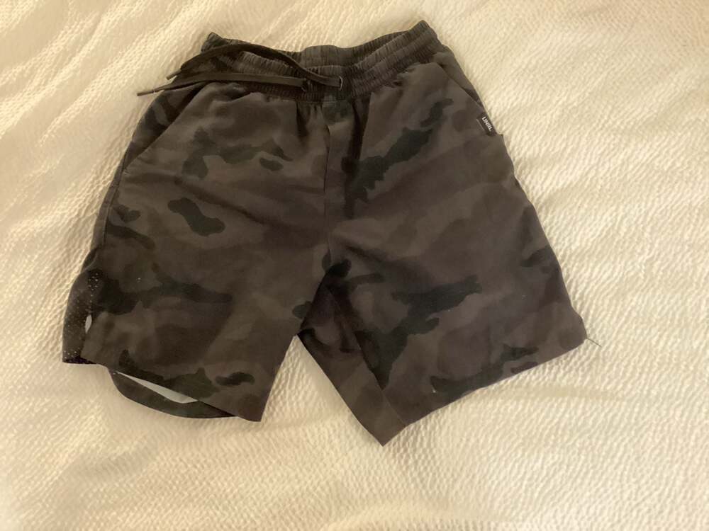 UNRL Stride Performance Shorts Black Camo Size Small